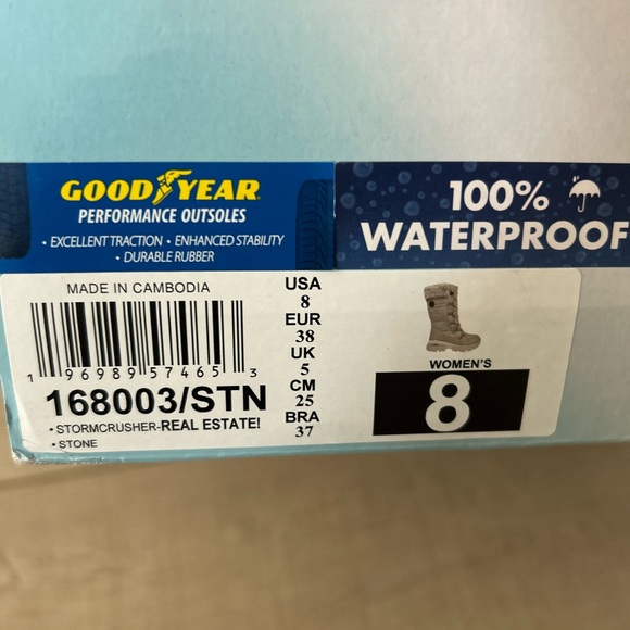 Skechers Beige Waterproof Winter Boots - Picture 2 of 2